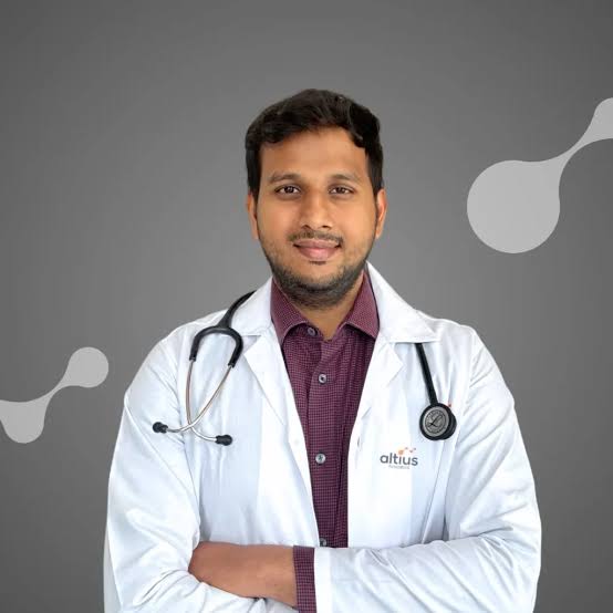 Dr Kartik R